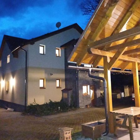 Vila Pohoda Javorniky S Rozlahlym Pozemkom Makov Exterior photo